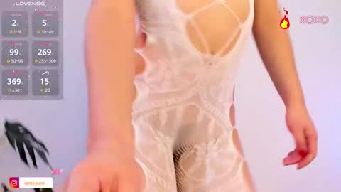 Snapshot of samii_monroe chatting on March 10, 3:20 pm Sam online show from March 10, 3:20 pm