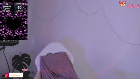Snapshot of samii_monroe chatting on January 13, 1:28 pm Sam online show from January 13, 1:28 pm