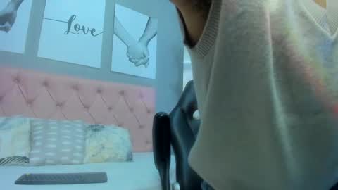 Snapshot of samir_bear chatting on February 5, 1:00 pm Samir online show from February 5, 1:00 pm