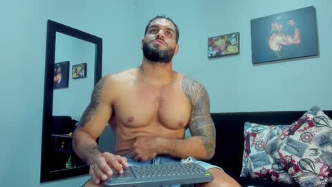 Snapshot of samir_hazard chatting on October 11, 9:51 pm samir_hazard online show from October 11, 9:51 pm