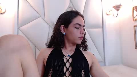 Snapshot of samiwilliams chatting on October 7, 7:43 pm SamiWilliams online show from October 7, 7:43 pm