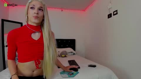 Sophia online show from November 5, 1:40 am