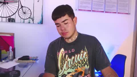 Samuel Collin online show from January 22, 7:03 pm