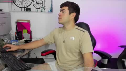 Samuel Collin online show from January 3, 4:22 am