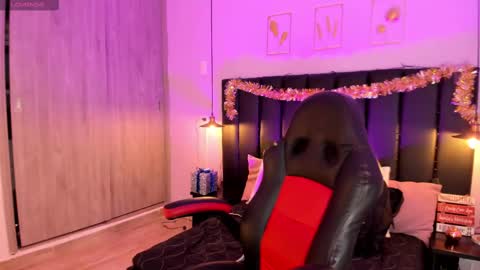 Samuel Collin online show from January 8, 8:39 pm