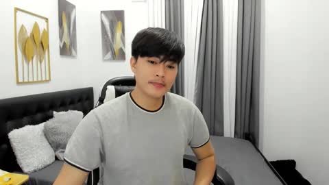 Sam online show from March 10, 2:32 pm