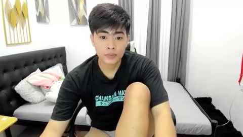 Sam online show from April 3, 3:13 am