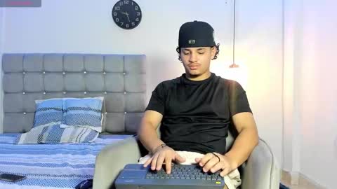 samxx_muscle online show from October 9, 2:11 pm