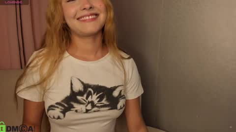 Snapshot of samy_bae chatting on February 24, 9:31 pm Samantha online show from February 24, 9:31 pm
