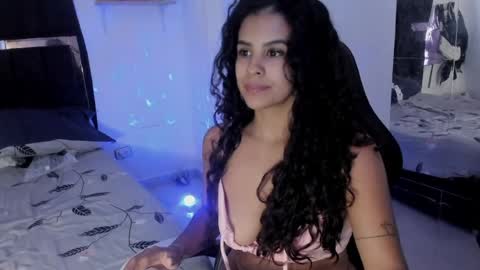 SamyHolbrook online show from April 22, 1:29 pm