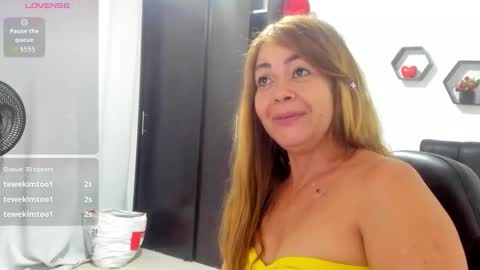 Sanddi  online show from November 26, 8:49 pm