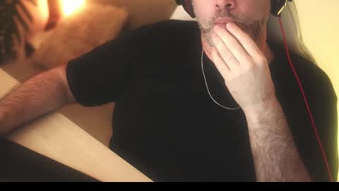 Sanders online show from March 6, 2:19 am