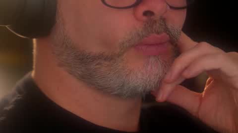 Sanders online show from September 18, 6:23 pm