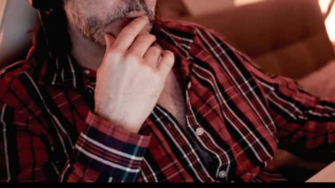 Sanders online show from January 23, 12:25 am