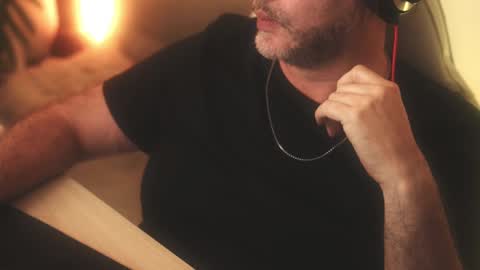 Sanders online show from March 4, 4:06 am