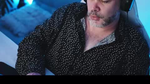 Sanders online show from February 19, 11:57 pm