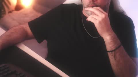 Sanders online show from March 3, 6:26 am