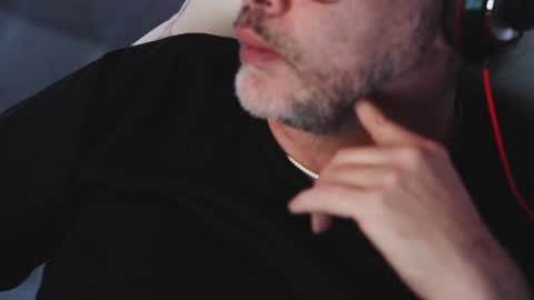 Sanders online show from February 26, 6:30 am