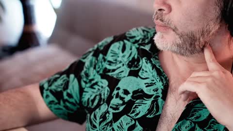 Sanders online show from January 26, 1:52 am