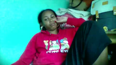 sandra1253099 online show from October 4, 7:11 pm