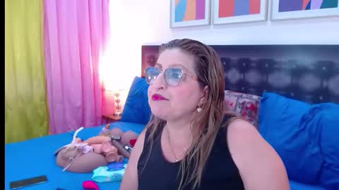 SANDRA online show from March 3, 11:28 am