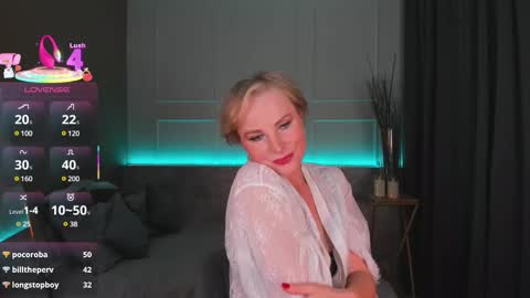 Snapshot of sandra_kind chatting on February 25, 8:36 am Sandra online show from February 25, 8:36 am