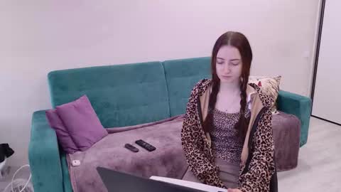 sandra prafer online show from January 18, 5:16 am