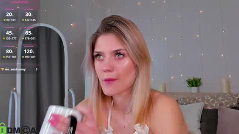Snapshot of sandraa_anderson chatting on October 13, 11:29 pm sandraa_anderson online show from October 13, 11:29 pm
