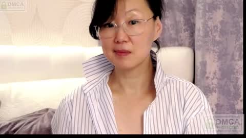 Snapshot of sandrami__ chatting on February 28, 4:10 pm Sandra online show from February 28, 4:10 pm