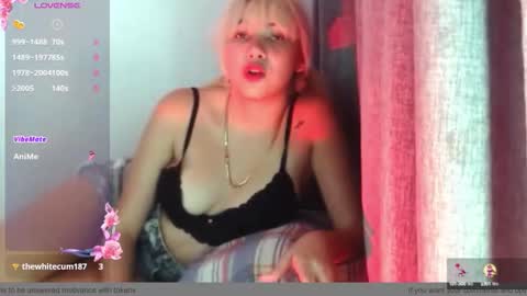 Snapshot of sandy_straw chatting on September 15, 1:40 am sandy_straw online show from September 15, 1:40 am