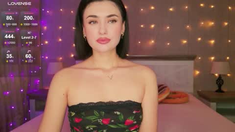 Sandy online show from September 19, 2:27 am