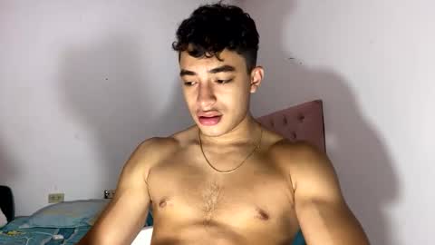 Snapshot of santi36rt chatting on October 12, 1:59 pm santi36rt online show from October 12, 1:59 pm