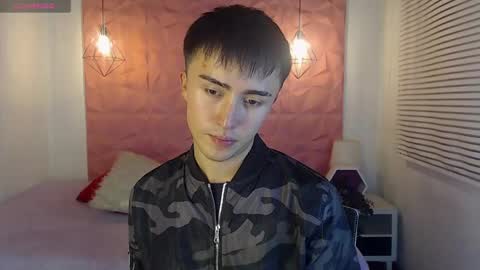 santi_fabulous online show from March 6, 3:13 am