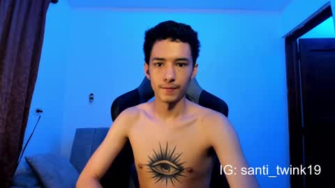 Snapshot of santi_twink19 chatting on December 16, 10:29 am santi_twink19 online show from December 16, 10:29 am