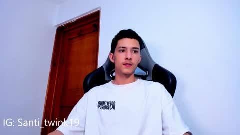 Snapshot of santi_twink19 chatting on February 21, 8:16 pm santi_twink19 online show from February 21, 8:16 pm