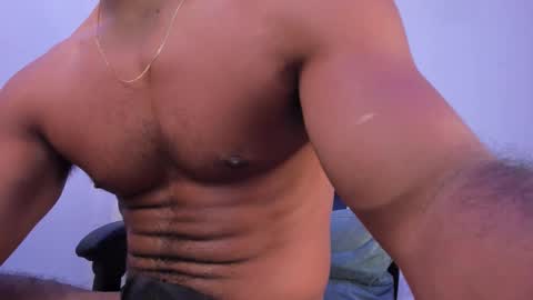 santiago_huntt online show from December 5, 2:04 pm