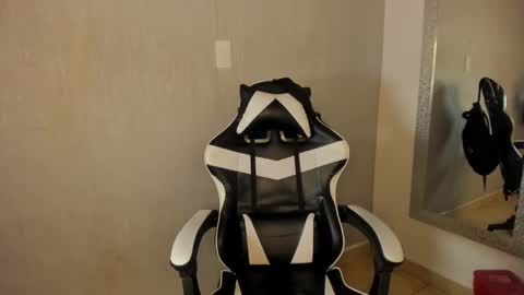 Julius Novachrono  online show from November 12, 7:38 pm