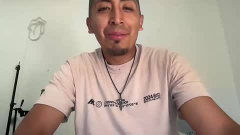 santisanton online show from April 22, 12:45 pm