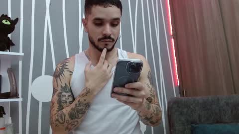 Snapshot of santti_torres chatting on September 24, 3:02 am Santy Torres online show from September 24, 3:02 am