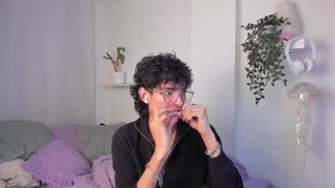 kitty online show from February 15, 11:58 pm