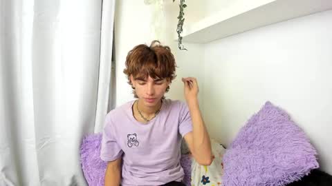 kitty online show from January 5, 2:49 am