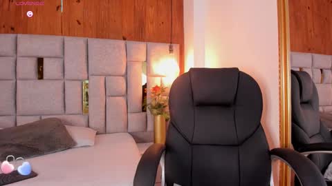 Saori  online show from October 20, 11:59 am