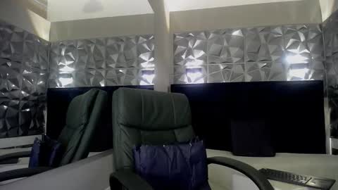 Saphire online show from February 24, 3:37 pm