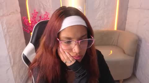 Online 800 to 1400 online show from November 26, 1:30 pm