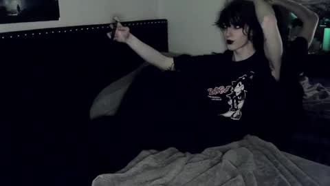 Snapshot of sapphicvoid chatting on February 3, 5:07 am Jade online show from February 3, 5:07 am