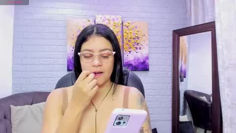    online show from March 8, 11:58 am