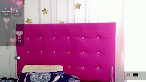 Sara  online show from November 13, 1:36 pm