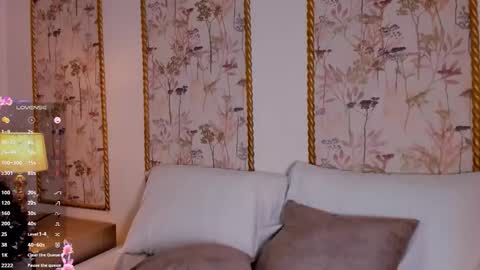 Sara online show from November 13, 8:33 pm