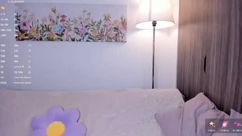 Sara  new account  give me thomb up  Follow me   help me reach 15k followers again   online show from October 9, 12:16 am