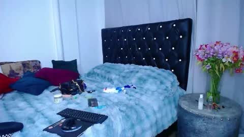 Snapshot of sara_parker__ chatting on September 29, 11:59 pm Sara Parker online show from September 29, 11:59 pm